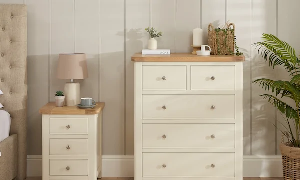 Tủ hộc kéo gỗ tự nhiên đẹp và chất lượng năm 2025